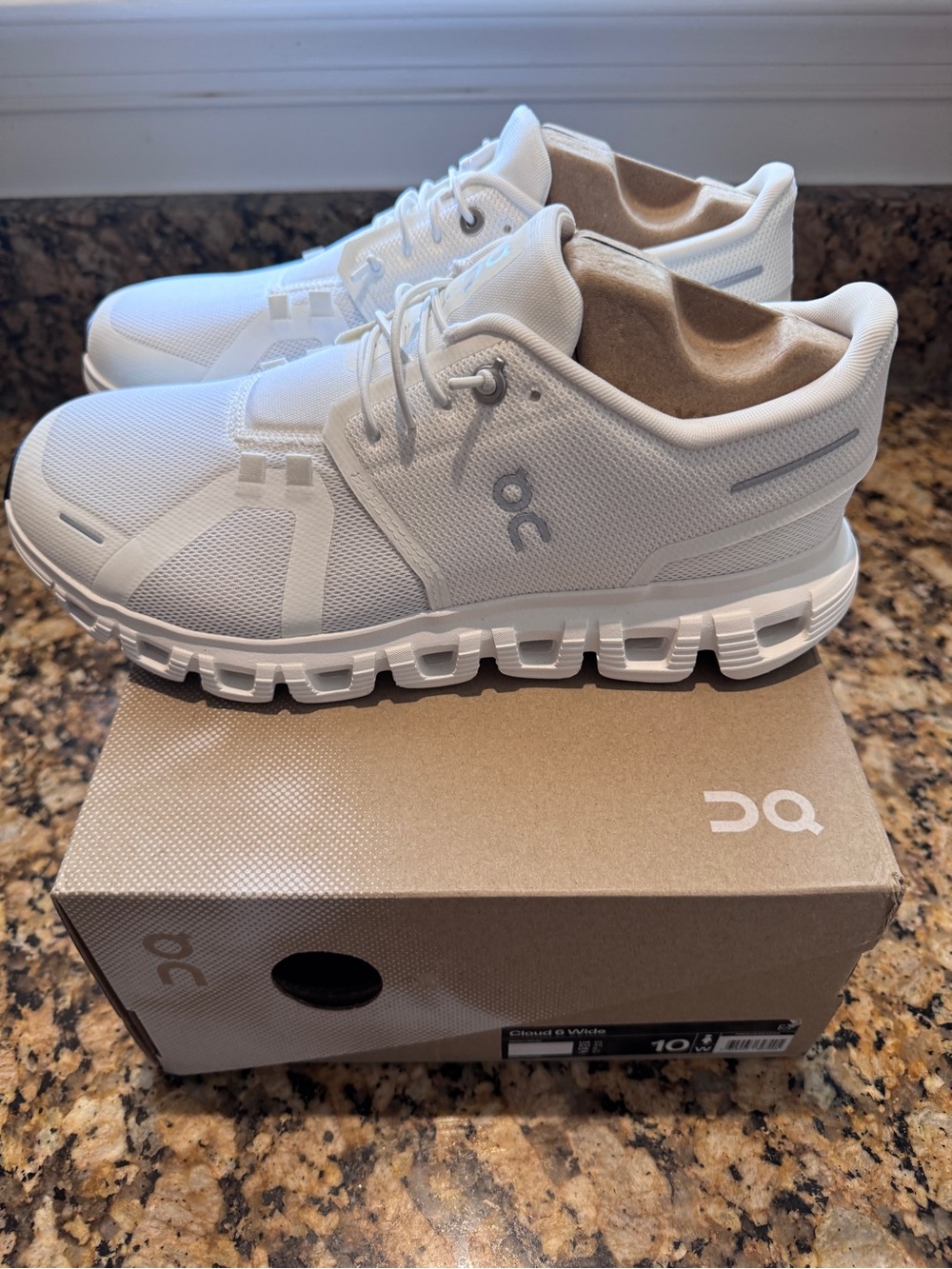 NWT On Cloud 6 Running Sneakers in White Size 10W - Picture 4 of 8